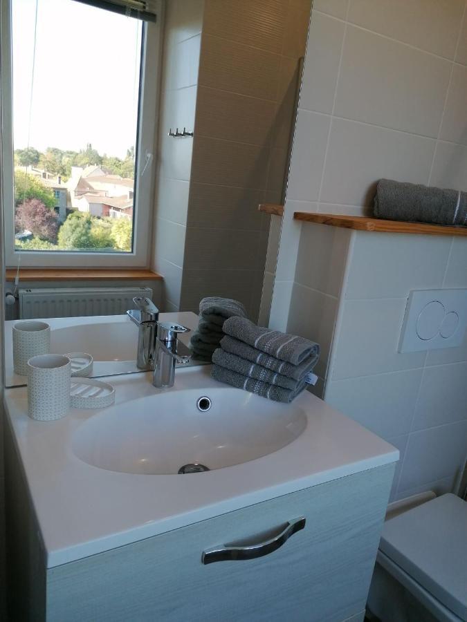 Hotel Entre Les 2 Roches Prisse Bagian luar foto